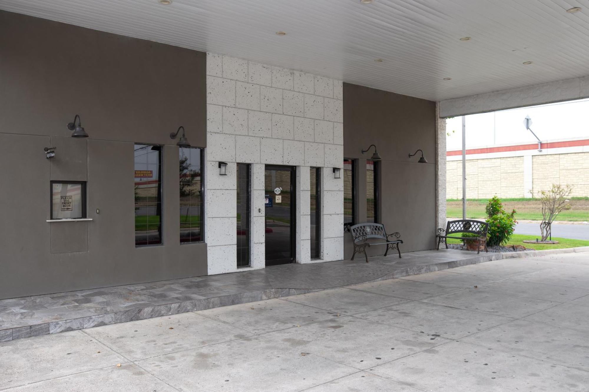 Americas Best Value Inn Harlingen Ngoại thất bức ảnh