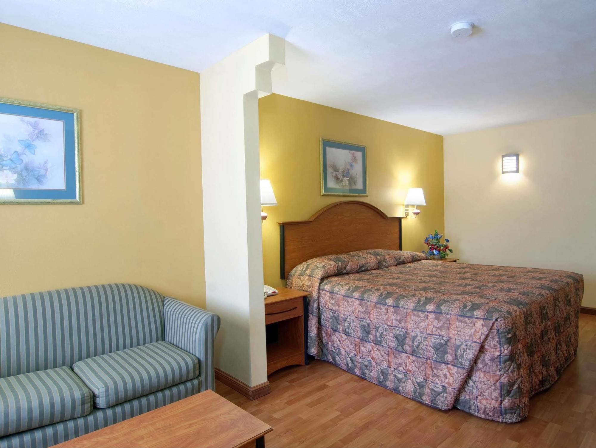 Americas Best Value Inn Harlingen Ngoại thất bức ảnh